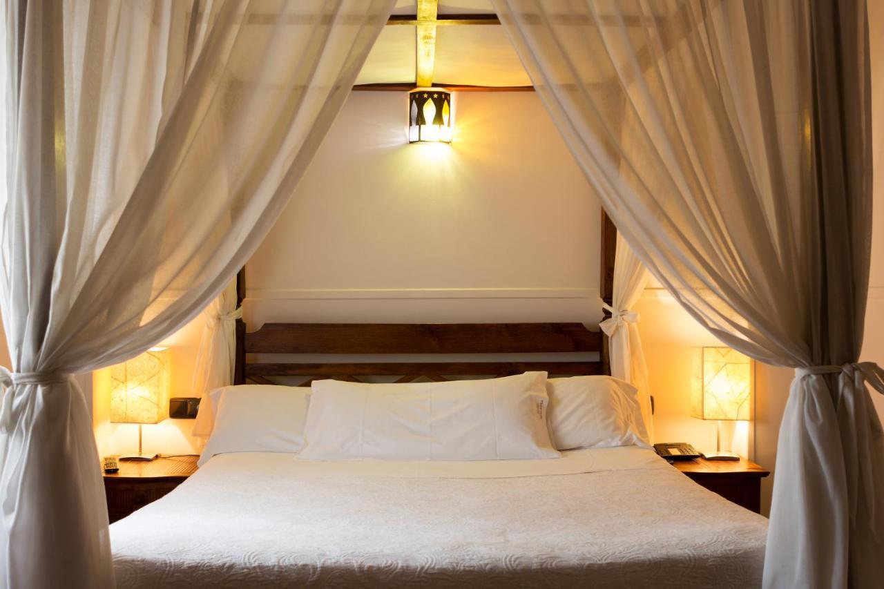 Hotel Boutique Reina Mora Granada Eksteriør billede