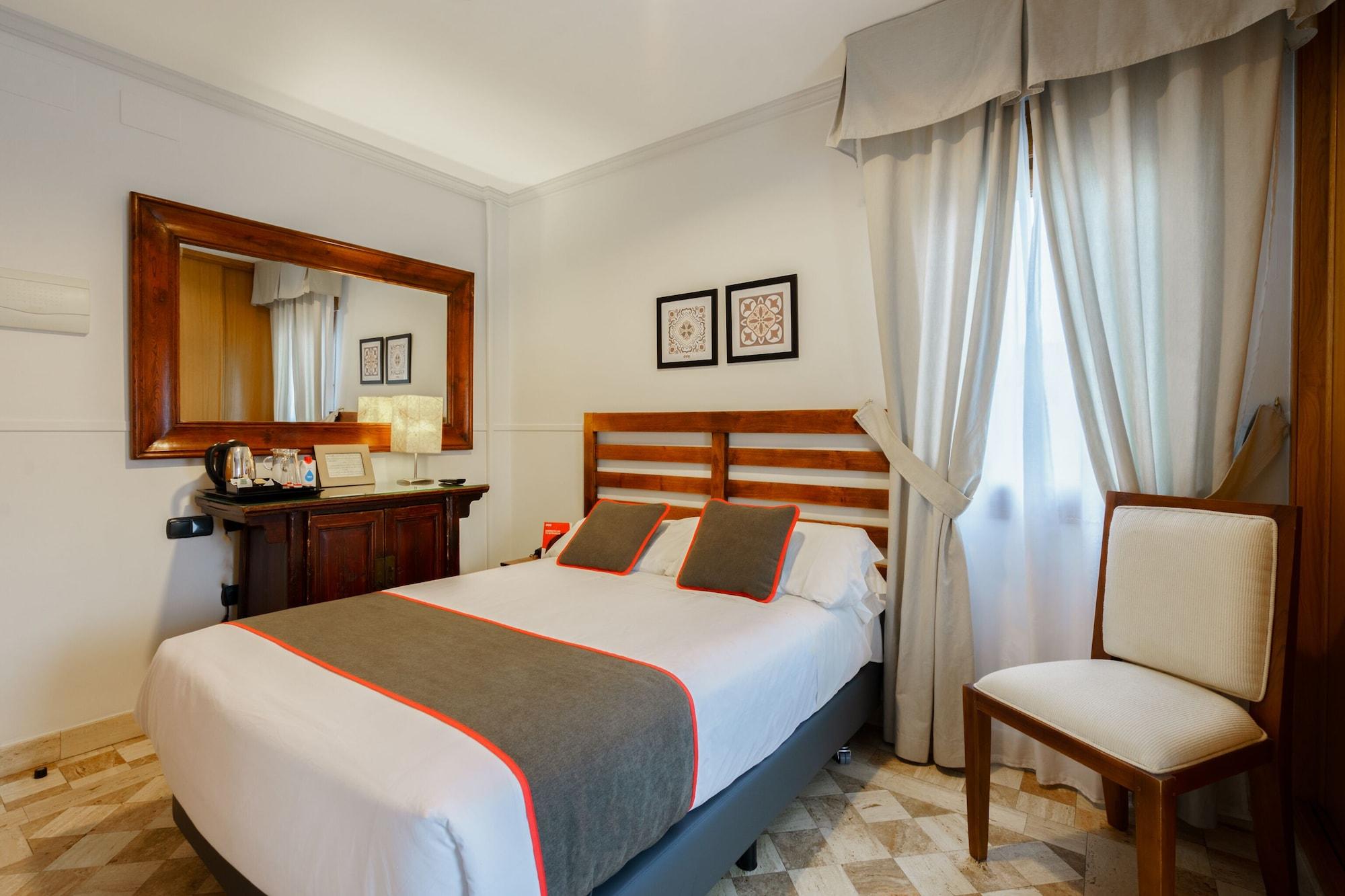 Hotel Boutique Reina Mora Granada Eksteriør billede