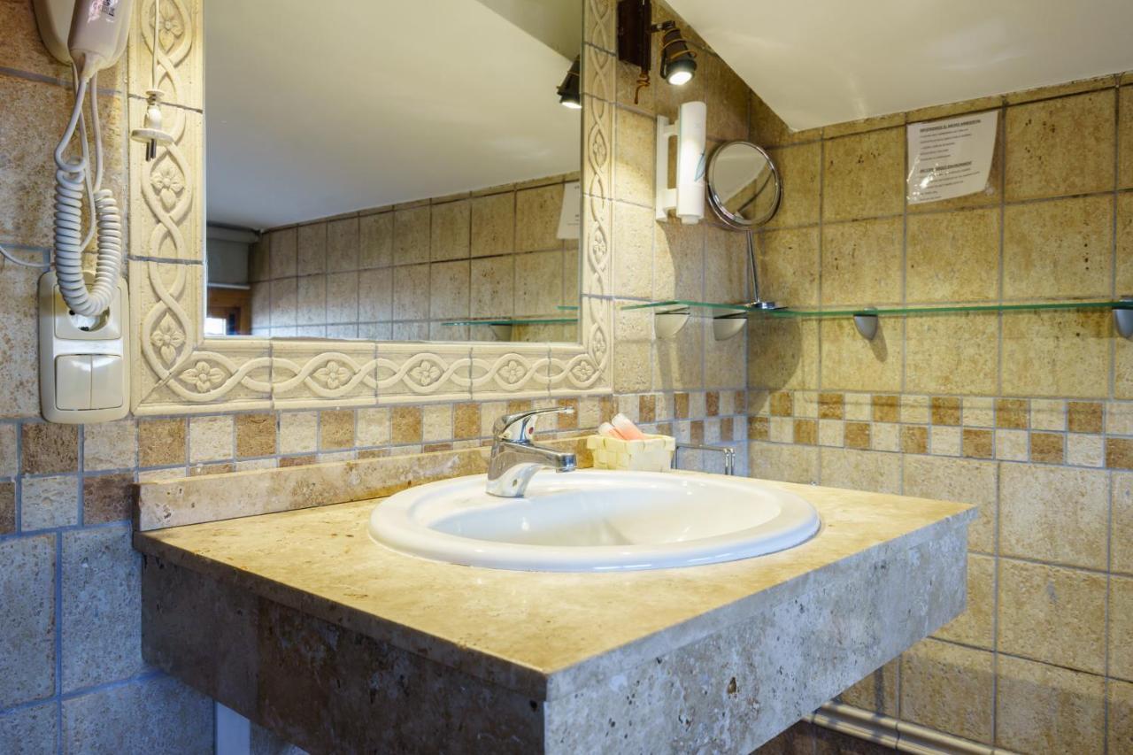 Hotel Boutique Reina Mora Granada Eksteriør billede